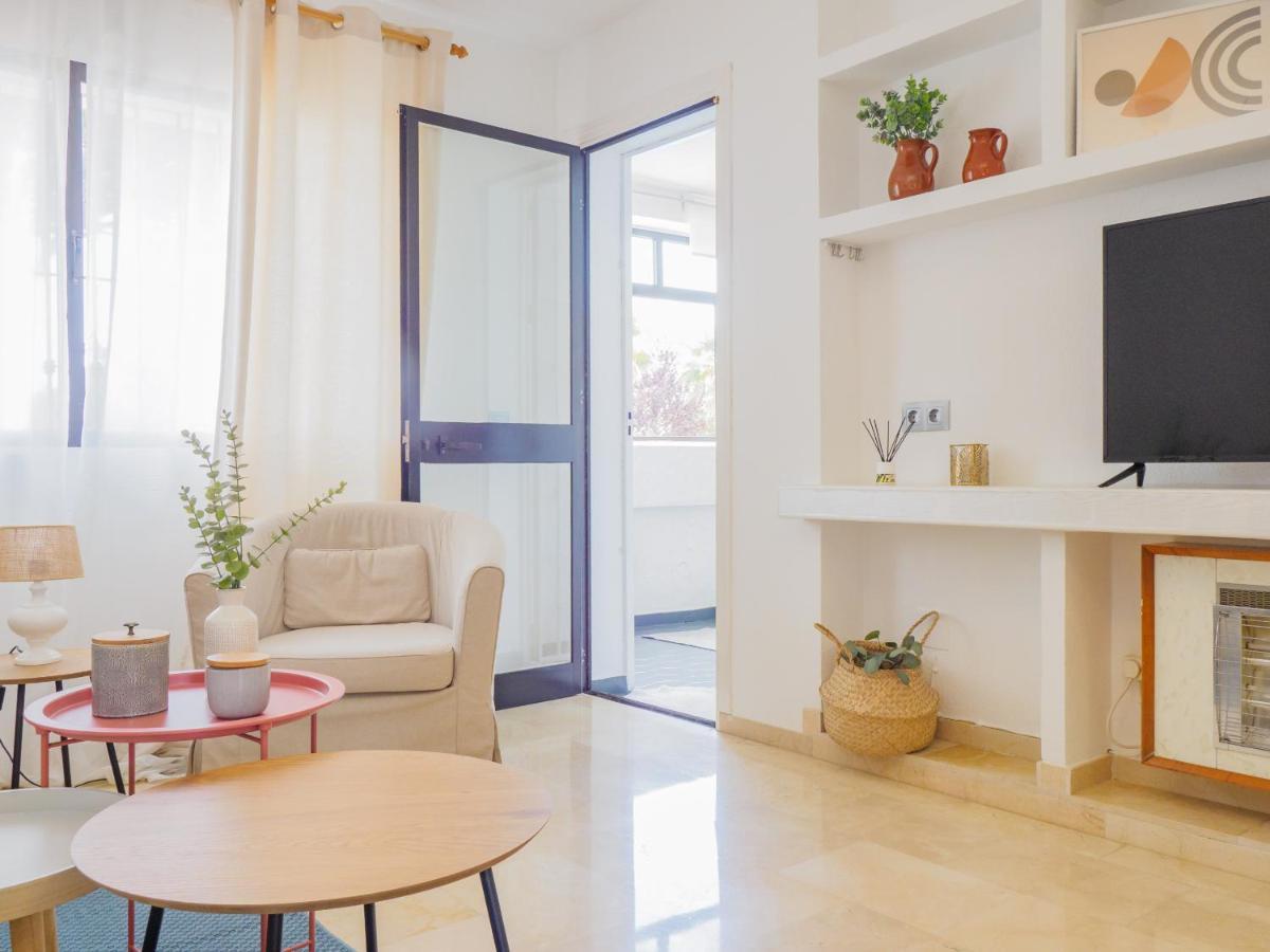 ラ・カラ・デ・ミハスCubo'S Apartamento Las Acacias Beachアパートメント エクステリア 写真