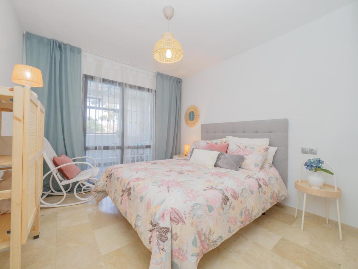 ラ・カラ・デ・ミハスCubo'S Apartamento Las Acacias Beachアパートメント エクステリア 写真