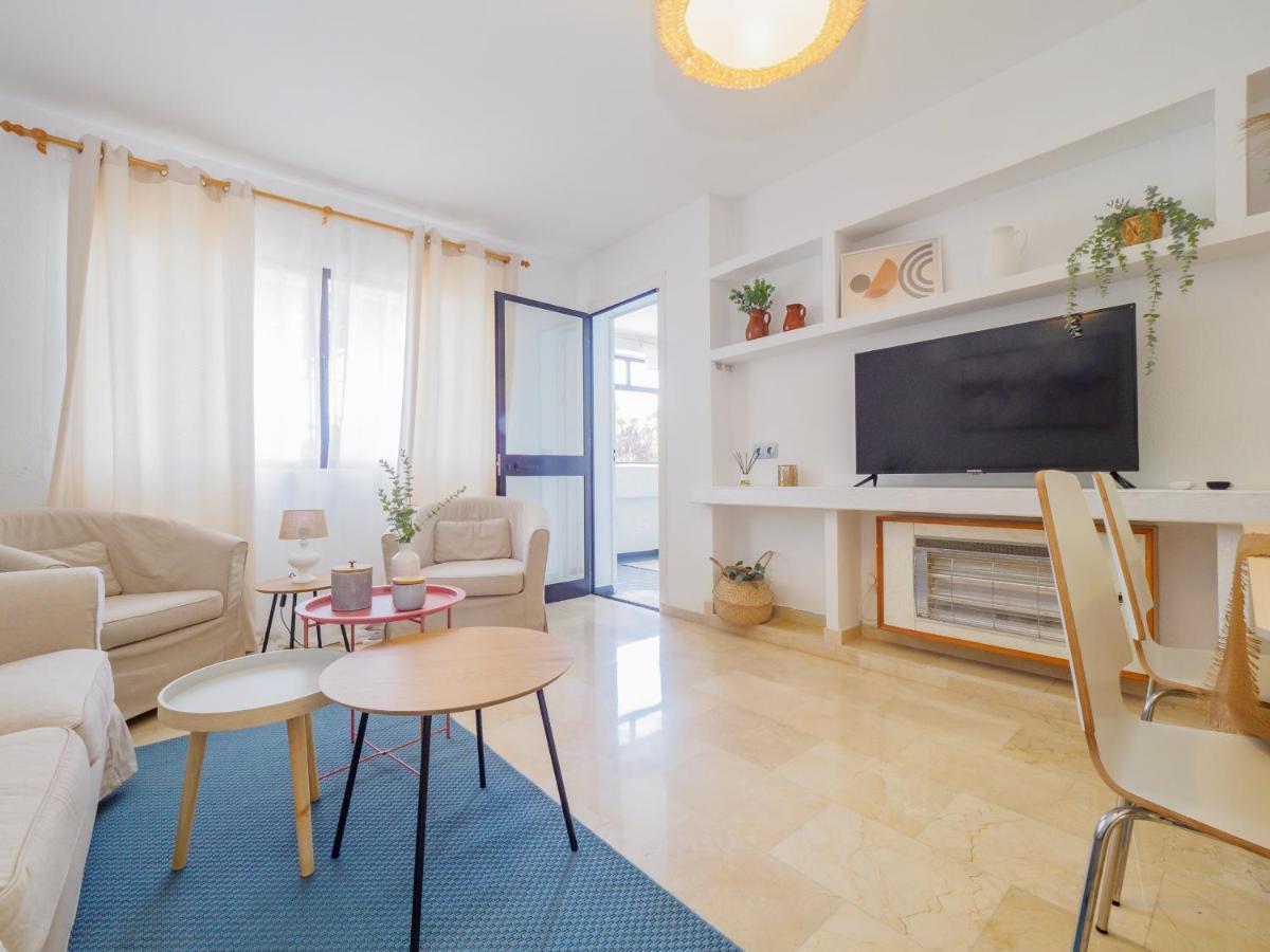 ラ・カラ・デ・ミハスCubo'S Apartamento Las Acacias Beachアパートメント エクステリア 写真