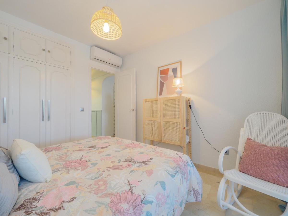 ラ・カラ・デ・ミハスCubo'S Apartamento Las Acacias Beachアパートメント エクステリア 写真